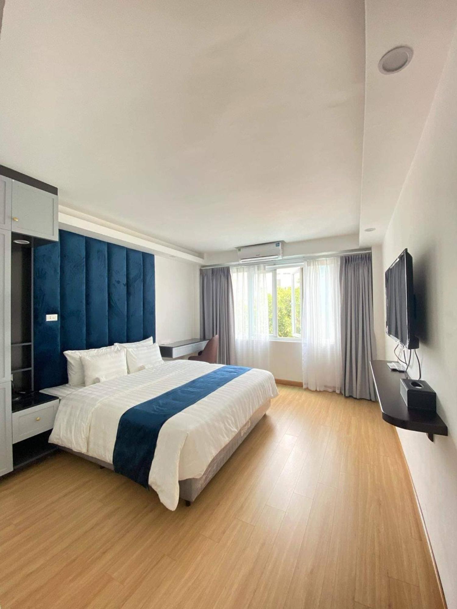 Hanoi Capital Premium Hotel Екстериор снимка
